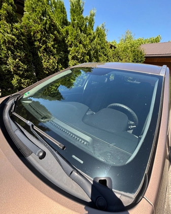 Hyundai I30 cena 27200 przebieg: 242000, rok produkcji 2013 z Strzyżów małe 497